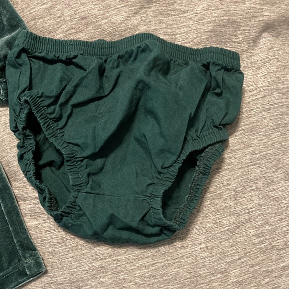 Infant girls velvet dress - Picture 4 of 6